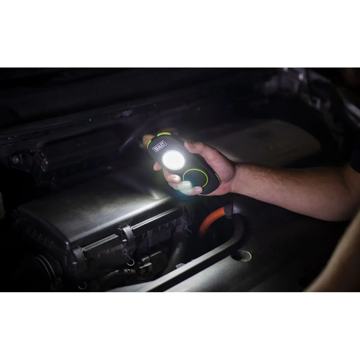 Sealey Rechargeable Torch with Wireless Speaker 10W COB LED 500 Lumens - Image 10