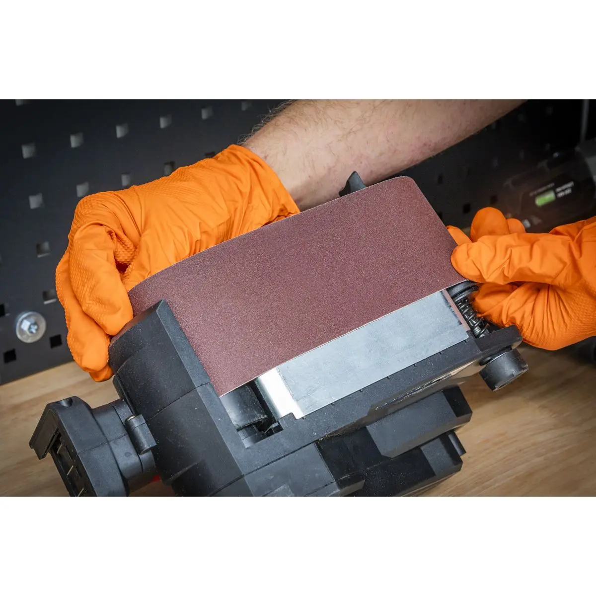 Sealey Sanding Belt 76 x 457mm 240Grit Pack of 5 - Image 2