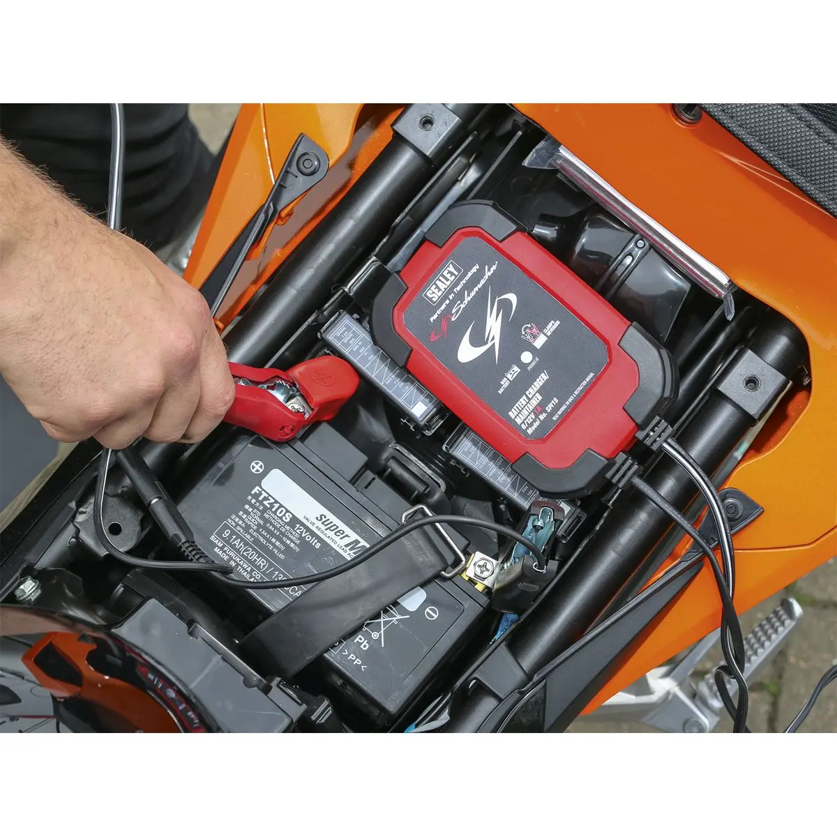 Sealey Schumacher Schumacher® Intelligent Speed Charge Battery Charger/Maintainer 1A 6/12V - Image 2