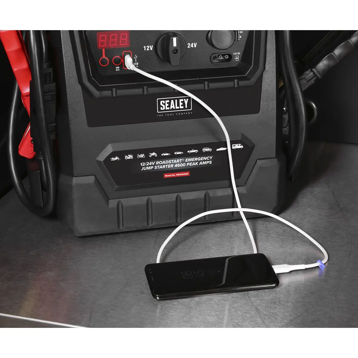 Sealey RoadStartĀ® Emergency Jump Starter 12/24V 4600 Peak Amps - DEKRA Approved - Image 4