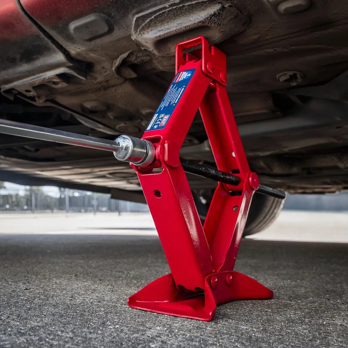 Sealey Heavy-Duty Scissor Jack 1 Tonne - Image 12