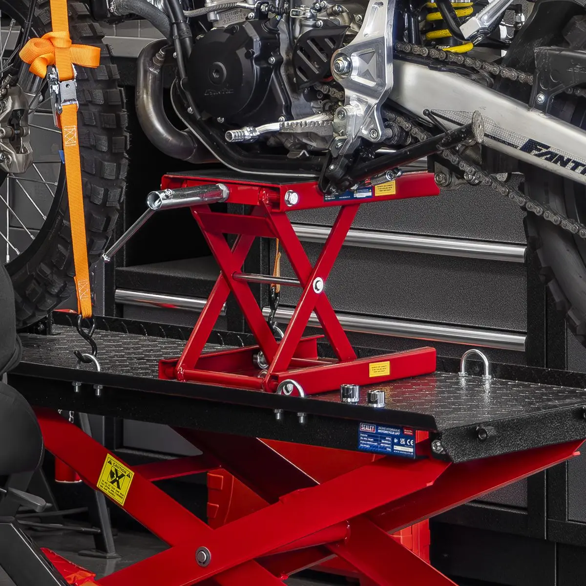 Sealey Motorcycle Scissor Stand 450kg Capacity - Image 2