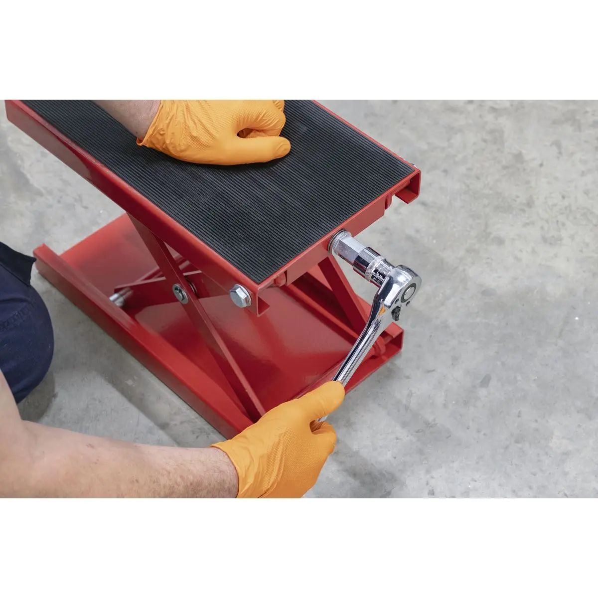 Sealey Motorcycle Scissor Stand 450kg Capacity - Image 9
