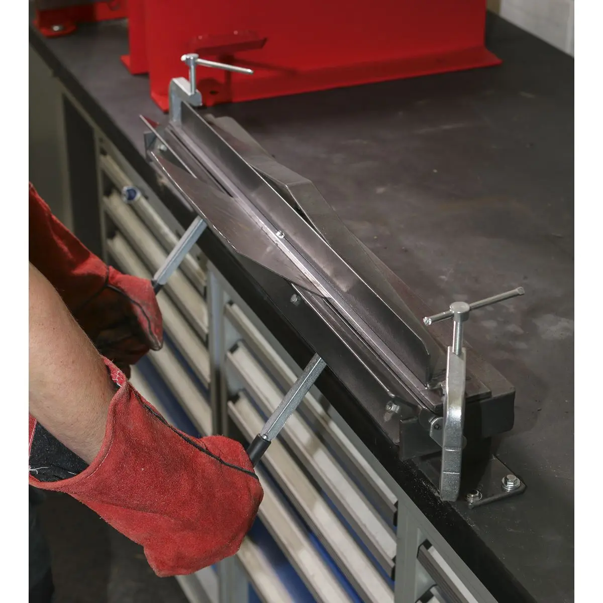 Sealey Vice/Bench Mounting Sheet Metal Folder 700mm - Image 11
