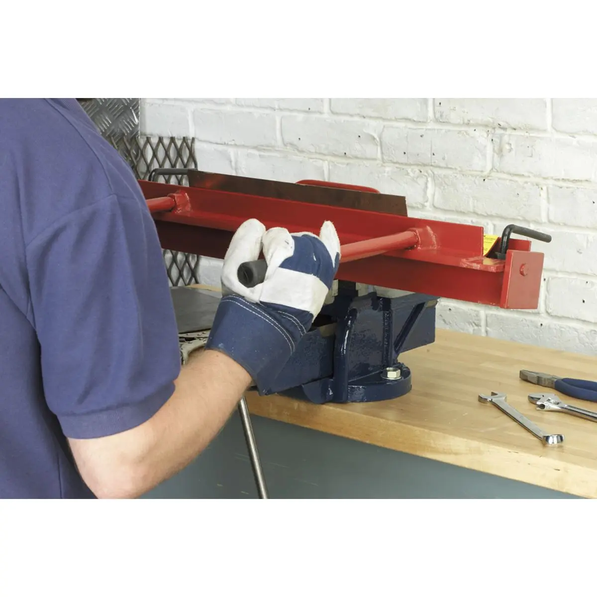 Sealey Sheet Metal Folder Vice Mounting 600mm - Image 2