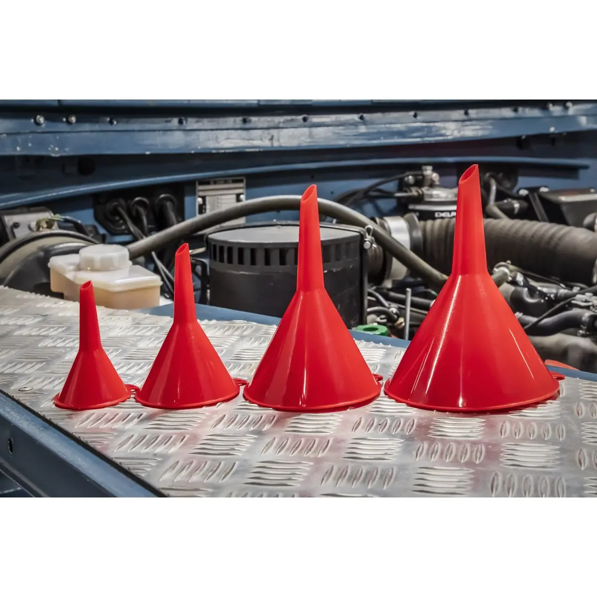 Sealey Small Funnel Set 4pc Economy Fixed Spout - Image 5