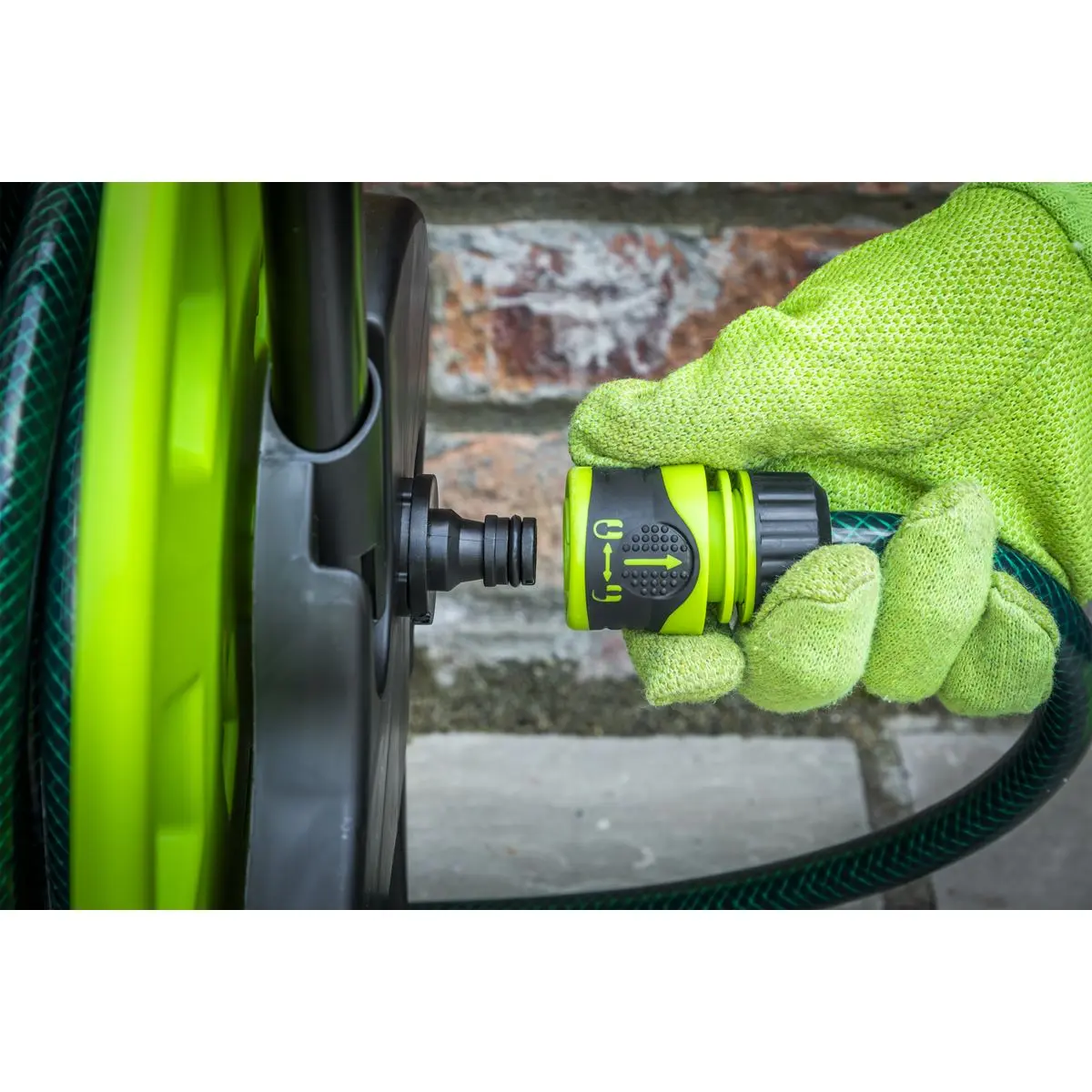 Sealey Soft-Touch Hose Connector with Lock 1/2" - 5/8 - Image 3