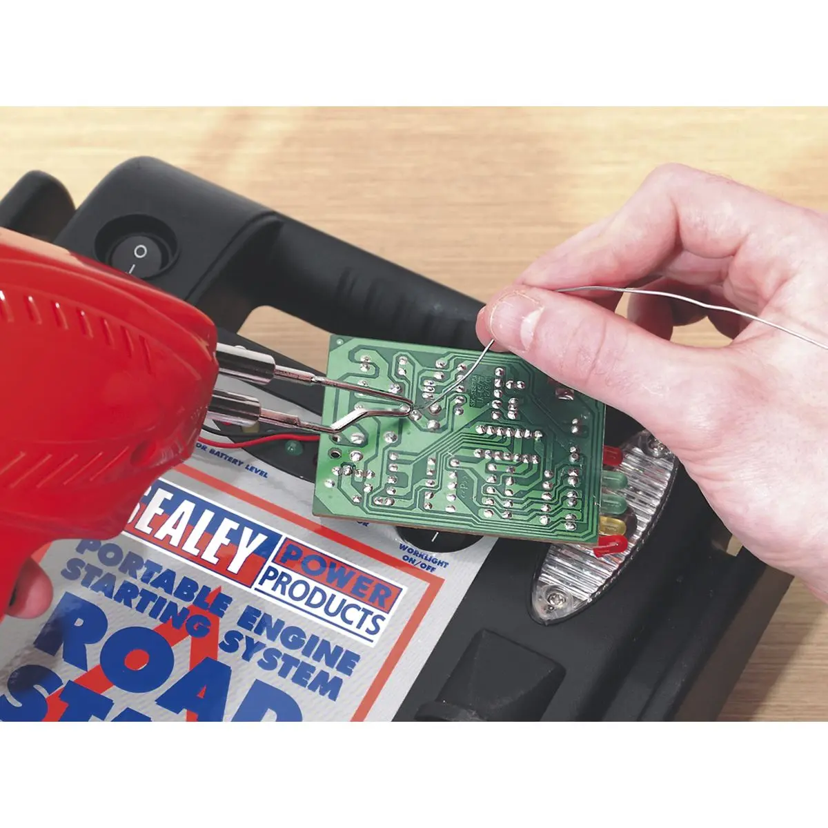 Sealey Soldering Gun Kit 100W - Image 2