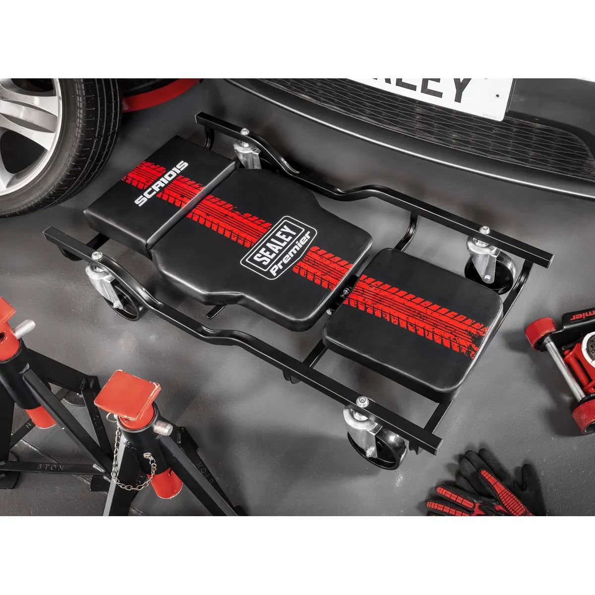 Sealey Steel Creeper with 4 Rough Ground 5" Wheels & Adjustable Back/Headrest - Image 4