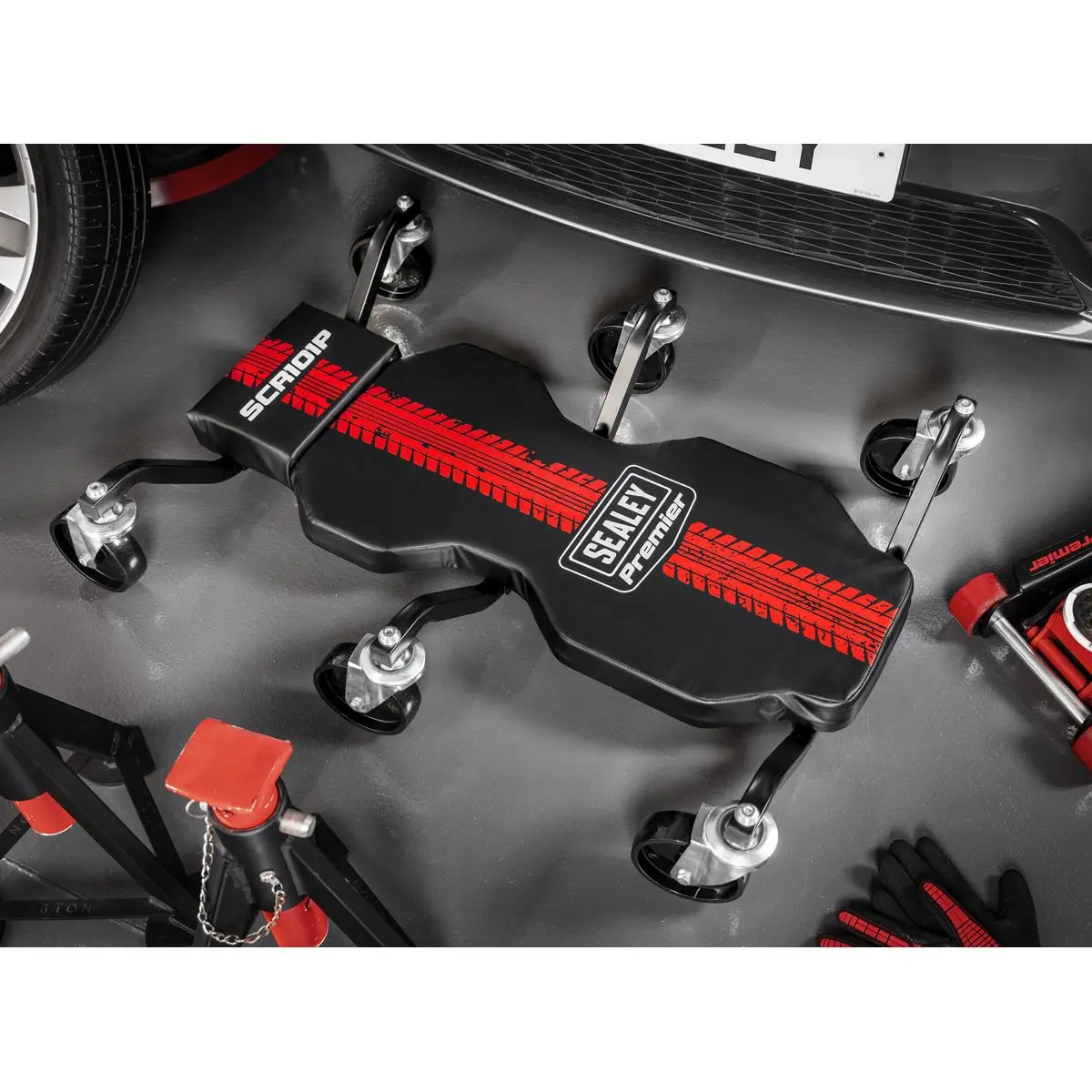 Sealey Steel Creeper with 6 Rough Ground 5" Wheels & Headrest - Image 8