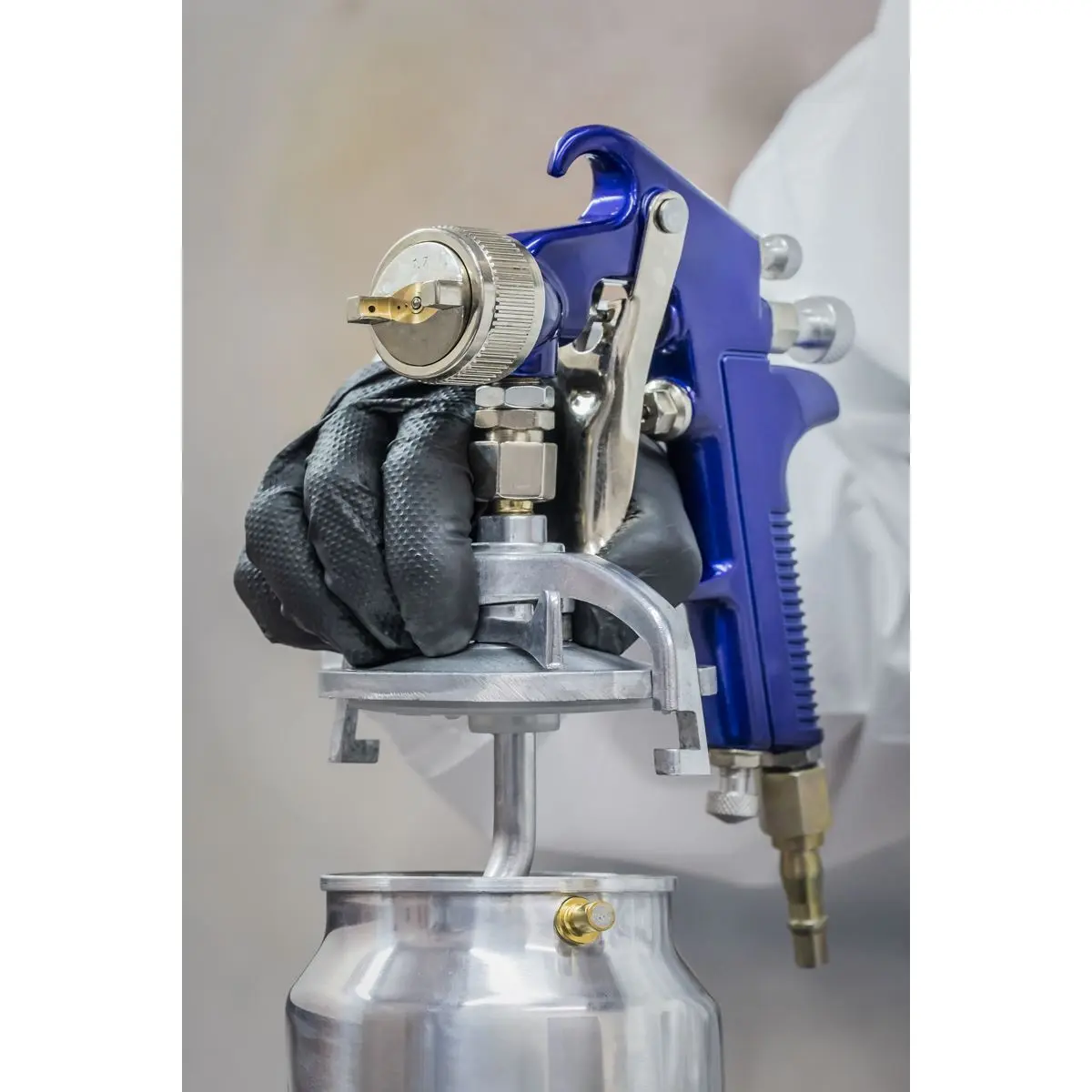 Sealey Suction Feed Spray Gun 1.7mm Set-Up - Image 6