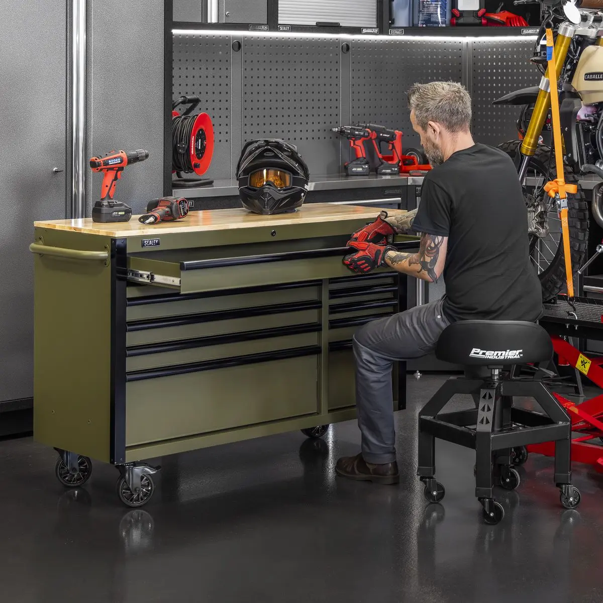 Sealey Superline PRO® Mobile Trolley with Wooden Worktop & Power Bar 10 Drawer 1320mm - Image 8