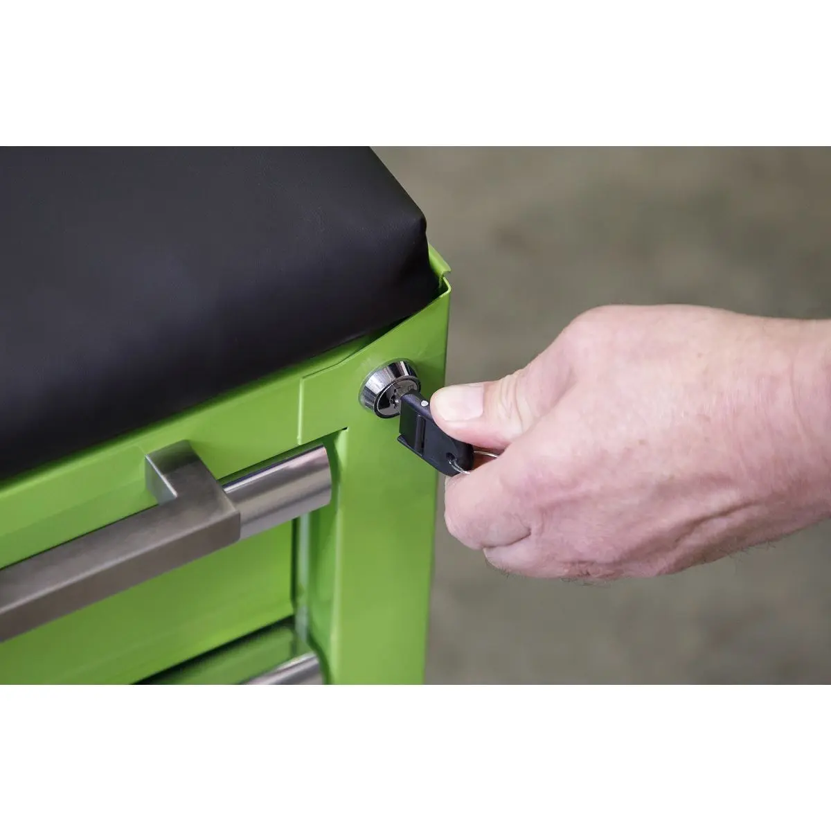 Sealey Superline Pro Rollcab 3 Drawer & Utility Seat - Image 20