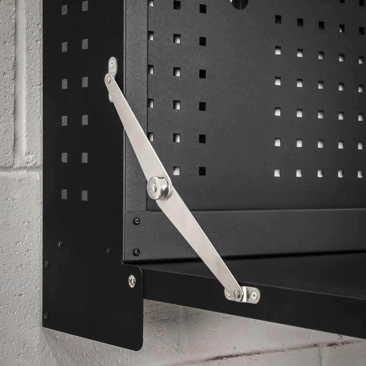 Sealey Superline Pro Wall Mounted Foldable Workbench 900mm - Image 6
