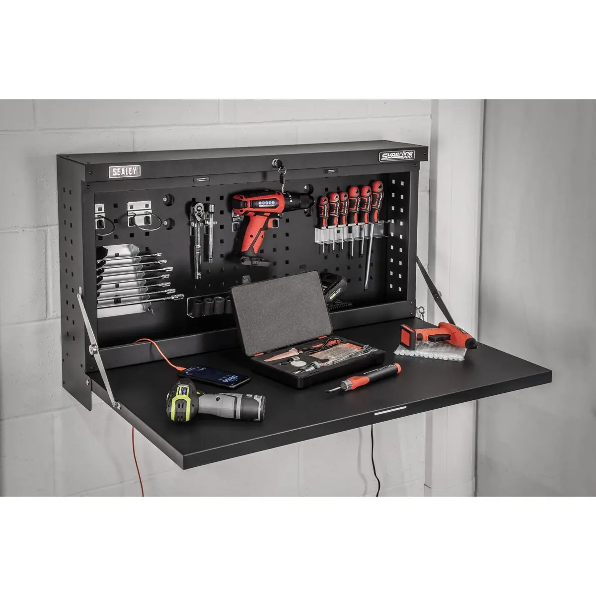 Sealey Superline Pro Wall Mounted Foldable Workbench 900mm - Image 8