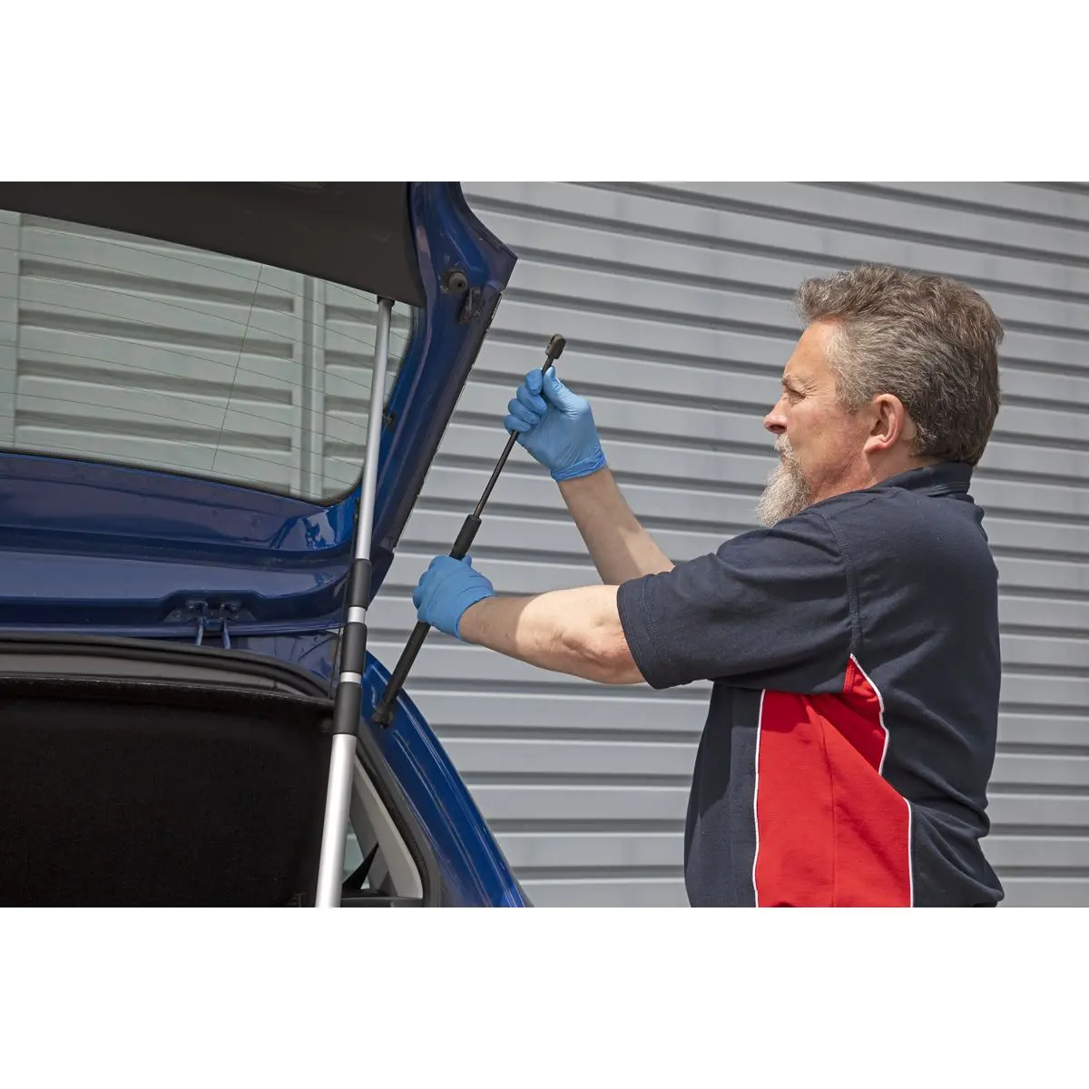 Sealey Telescopic Bonnet/Tailgate Support 2.4m - Image 3