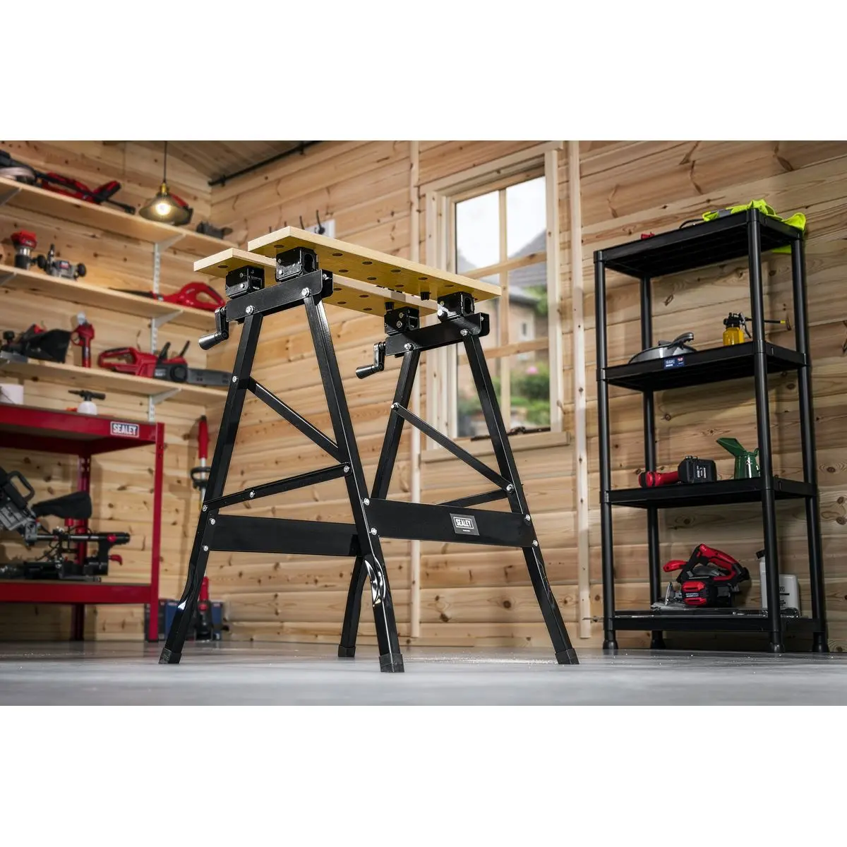 Sealey Tilt & Clamp Folding Workbench - Image 4