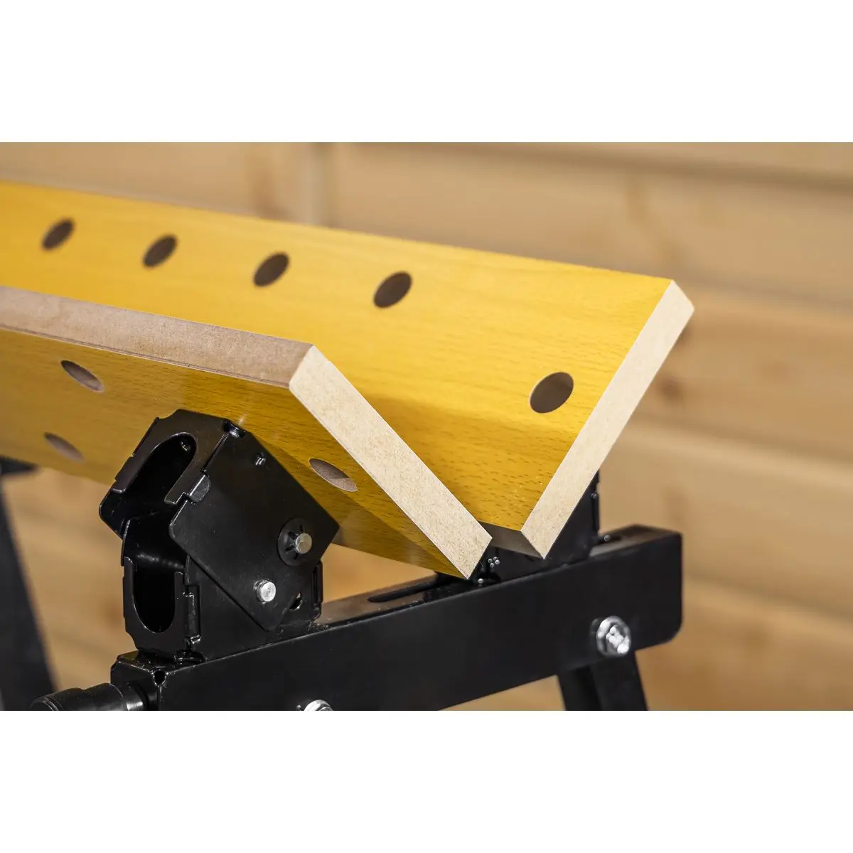 Sealey Tilt & Clamp Folding Workbench - Image 7