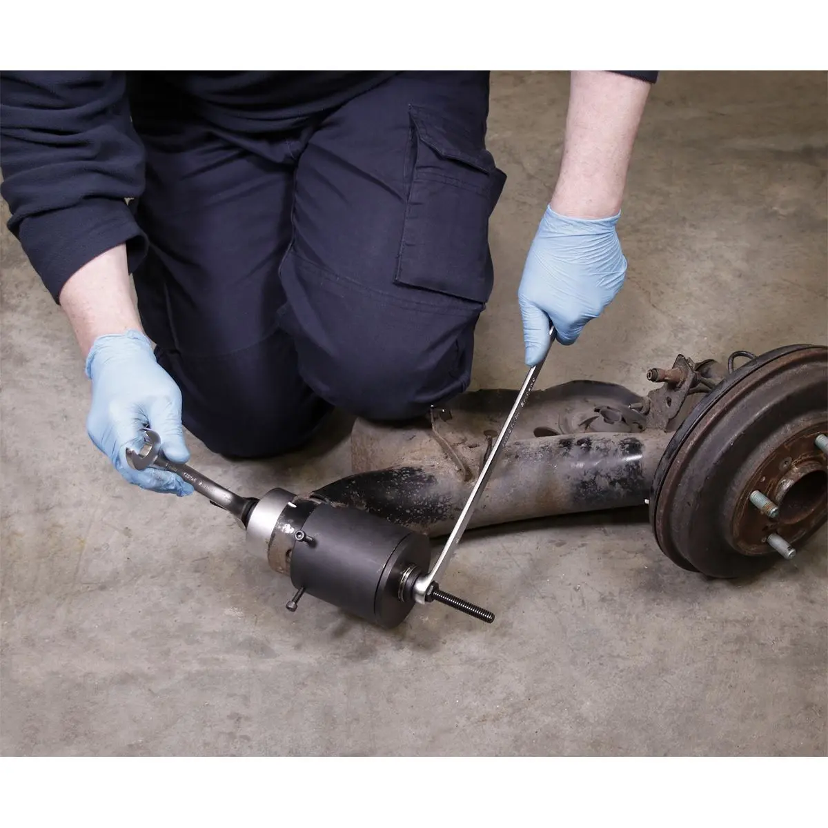 Sealey Trailing Arm Bush Removal Installation Tool for Ford Fiesta Mk VI Mazda 2 - Image 2