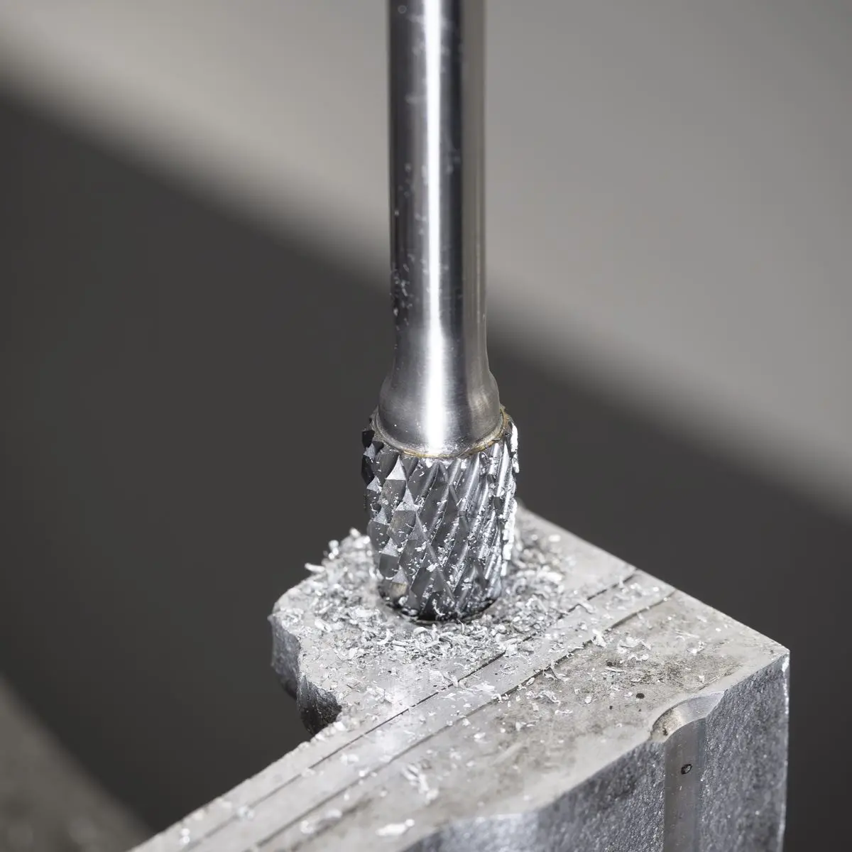 Sealey Tungsten Carbide Rotary Burr Extra-Long Arc Round Nose 10mm - Image 4