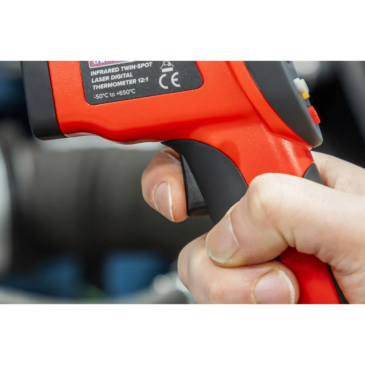 Sealey Infrared Twin-Spot Laser Digital Thermometer 12:1 - Image 7