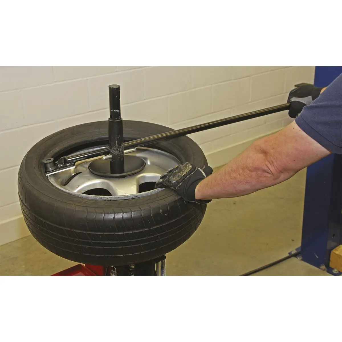 Sealey Tyre Bar for Aluminium Wheels - Image 3