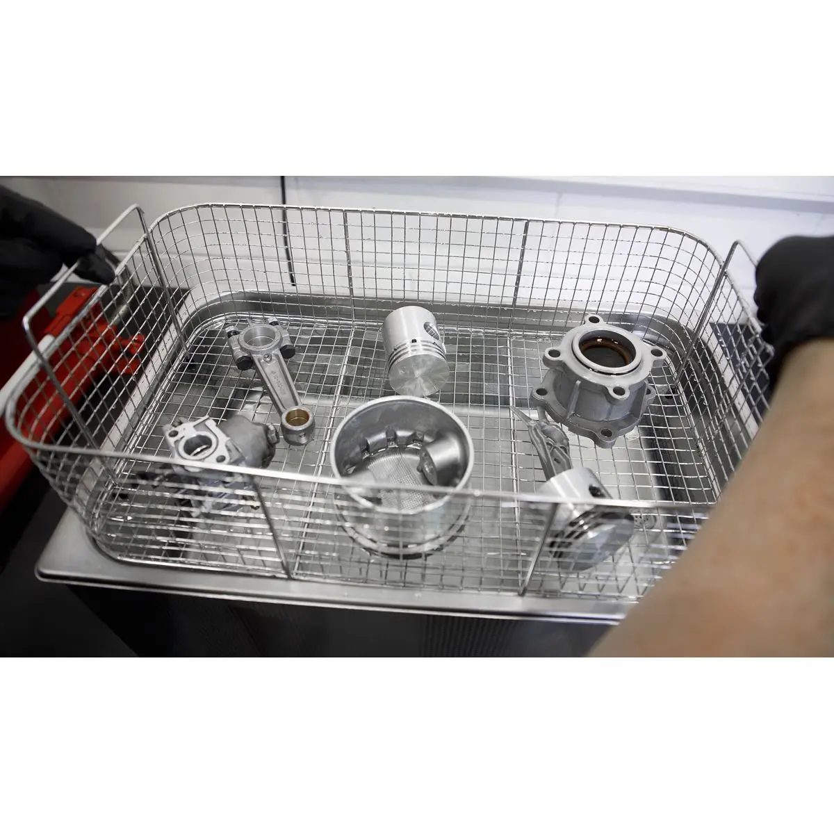 Sealey Ultrasonic Cleaning Fluid 5L - Image 7