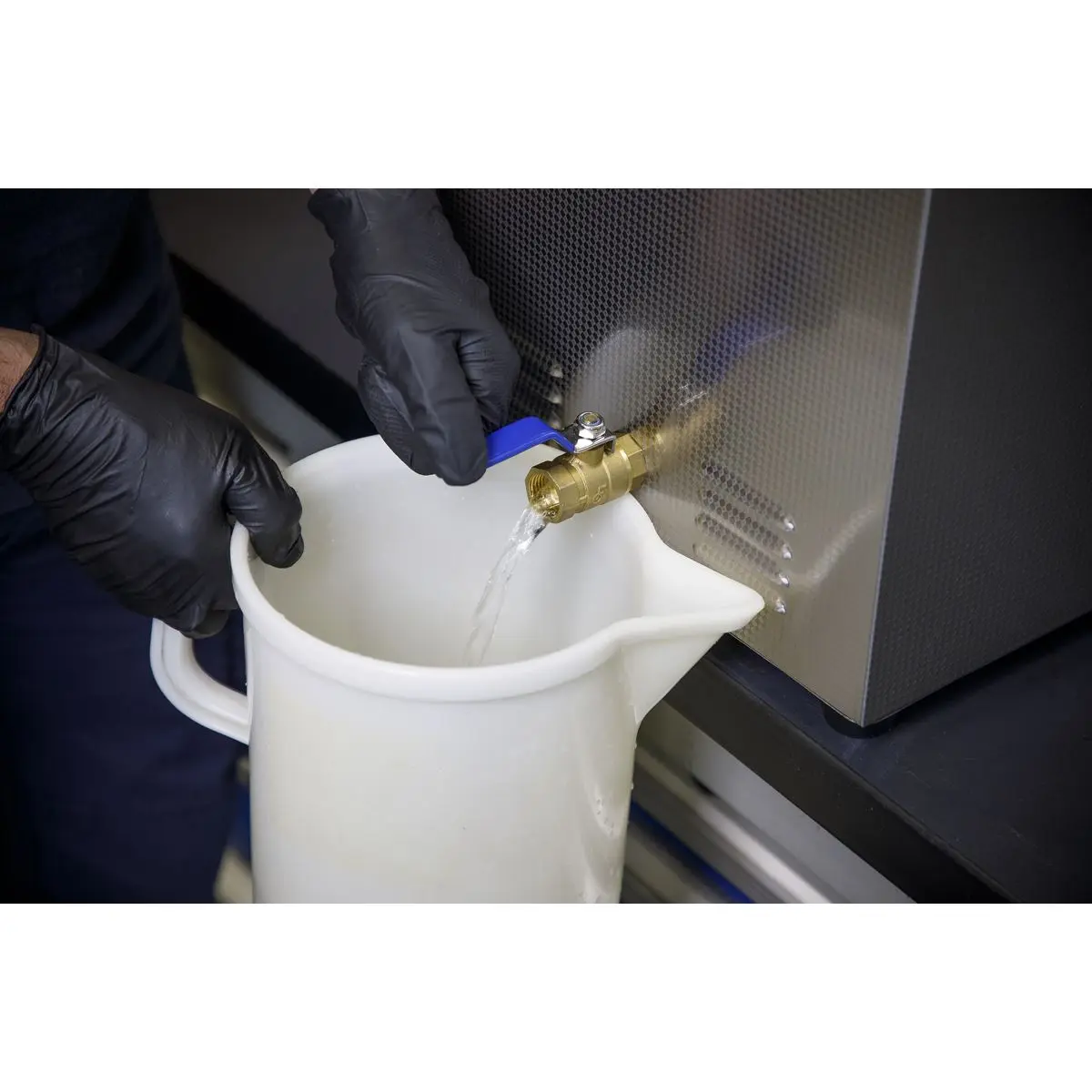 Sealey Ultrasonic Parts Cleaning Tank 27L - Image 4