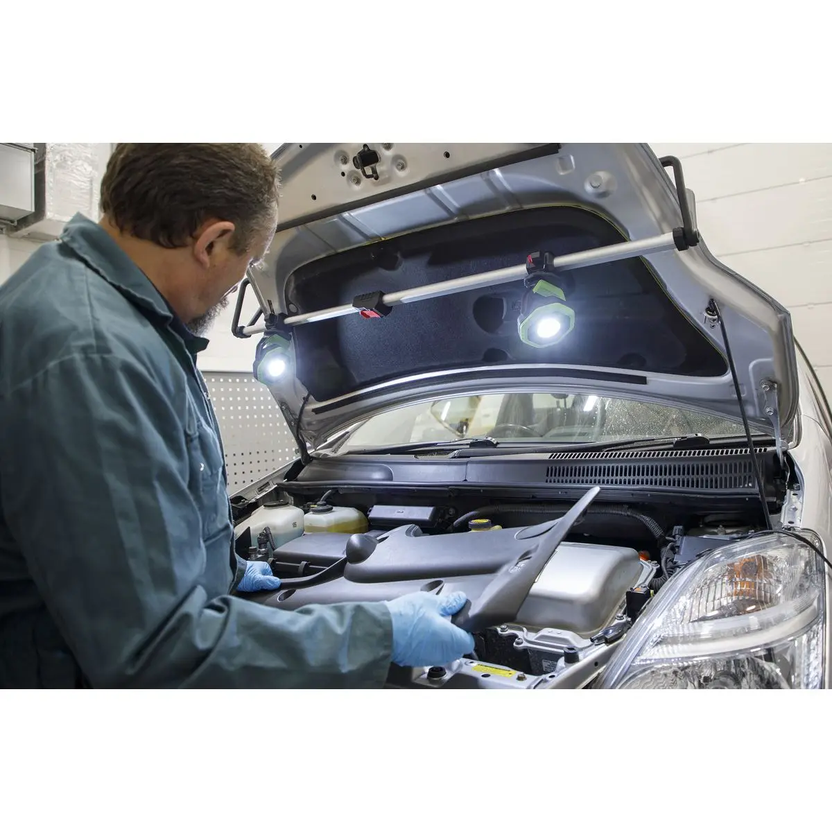 Sealey Under-Bonnet Lamp Rail - Image 9