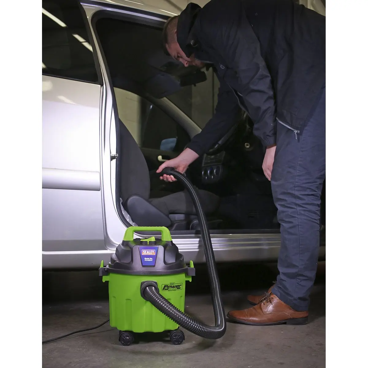Sealey Vacuum Cleaner Wet and Dry 10L 1000W 230V Hi Vis Green - Image 2