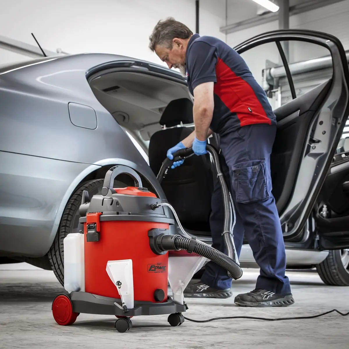 Sealey Valeting Machine Wet & Dry with Accessories 20L 1250W/230V - Image 9