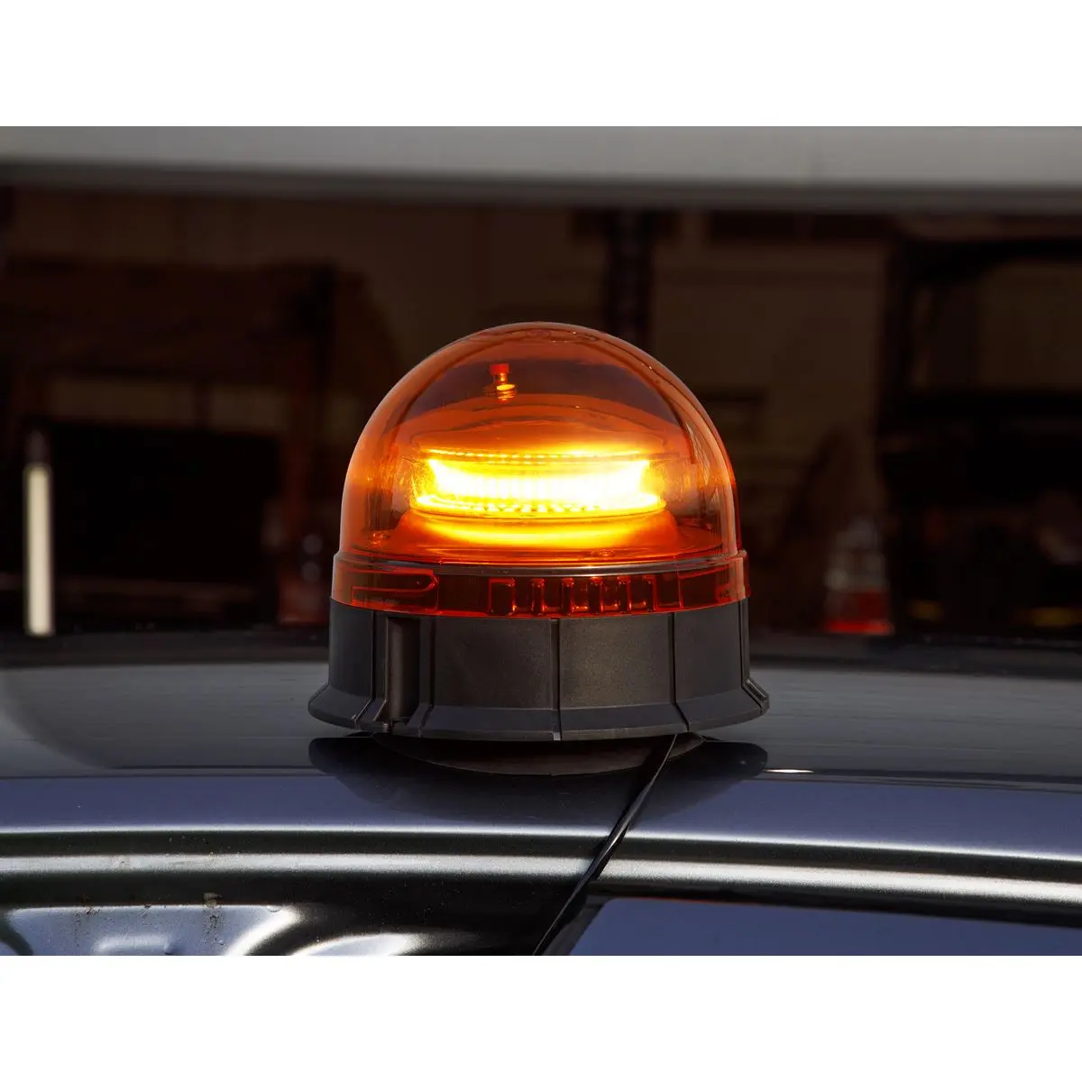 Sealey Warning Beacon 20W SMD LED 12/24V Magnetic Base - Image 10