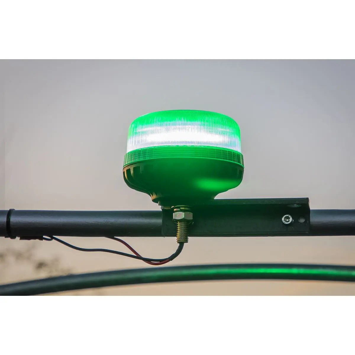 Sealey Warning Beacon SMD LED 12/24V 12mm Bolt Fixing - Green - Image 4