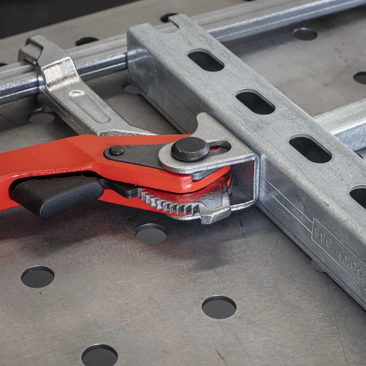 Sealey Welding Ratchet Clamp 300 x 120mm - Image 2