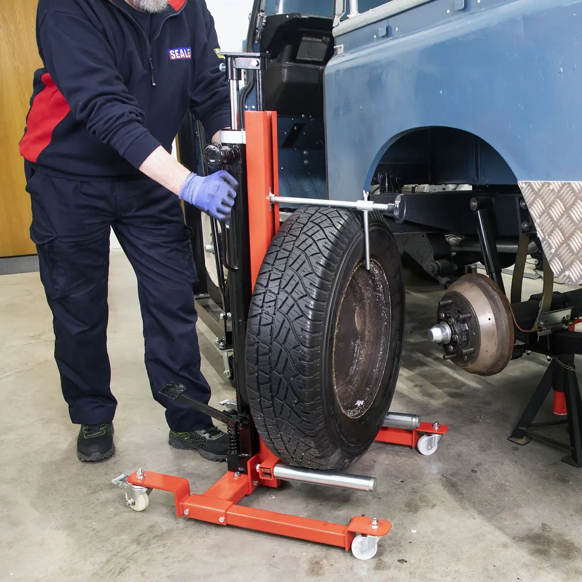 Sealey Quick Lift Wheel Removal/Lifter Trolley 80kg - Image 5