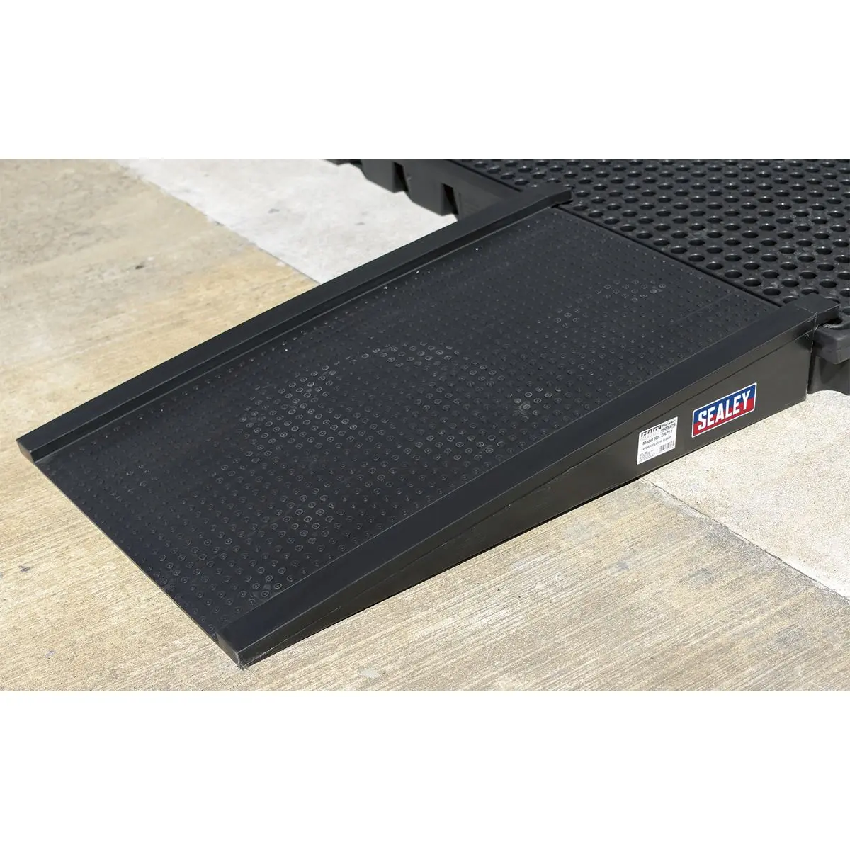 Sealey Work Floor Ramp - Image 2