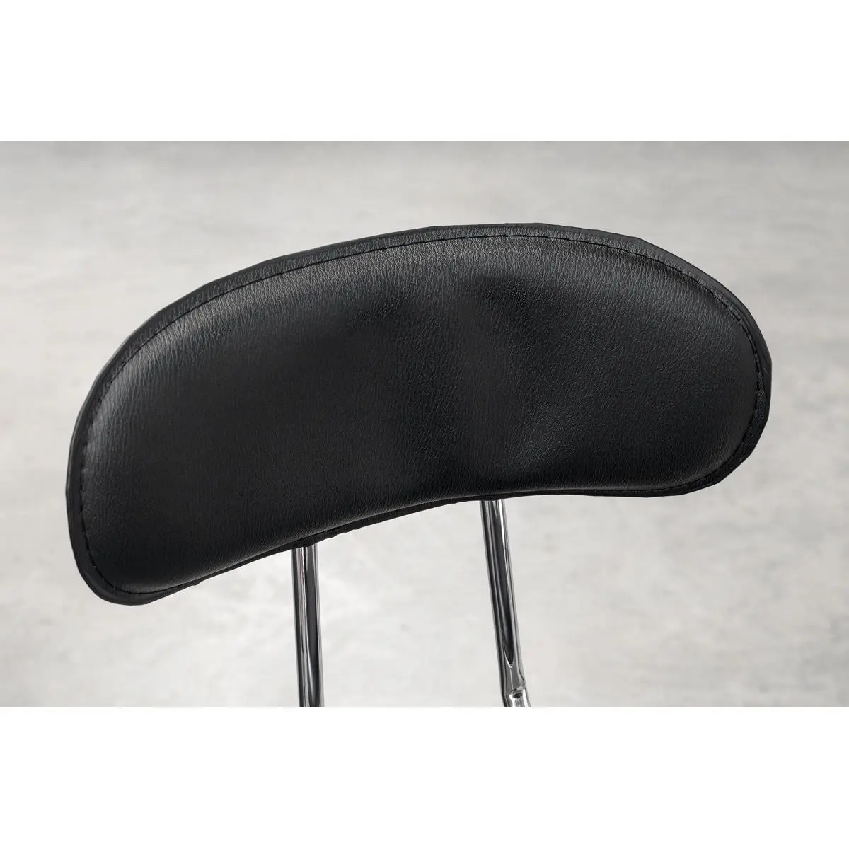 Sealey Pneumatic Stool Heavy-Duty Workshop with Adjustable Height Swivel Seat - Image 4