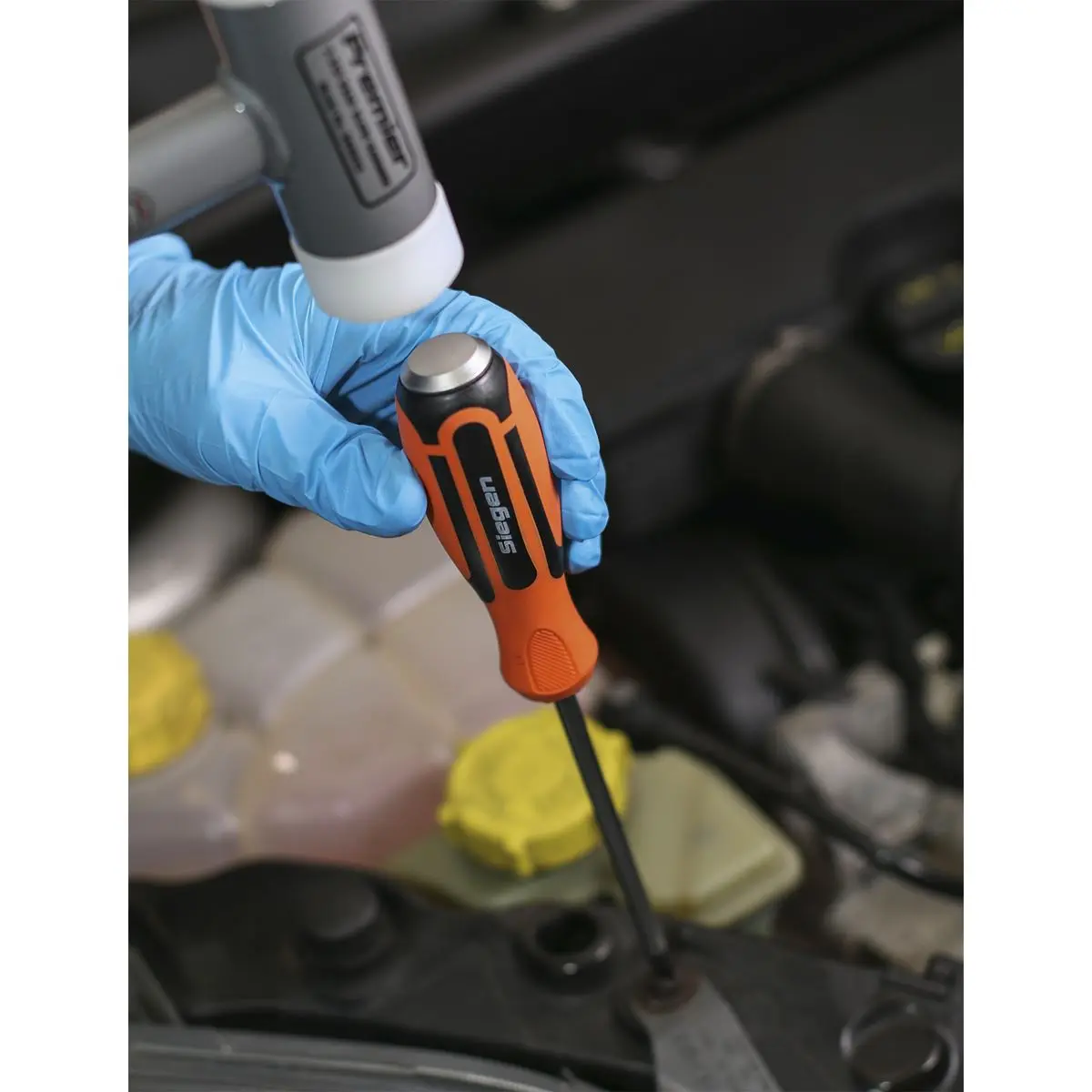 Siegen by Sealey Hammer-Thru Screwdriver, Hex Key & Bit Set 44pc - Image 2