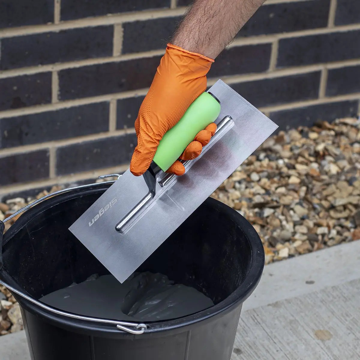 Siegen by Sealey Plastering Trowel with Soft Grip Handle 280mm - Image 3