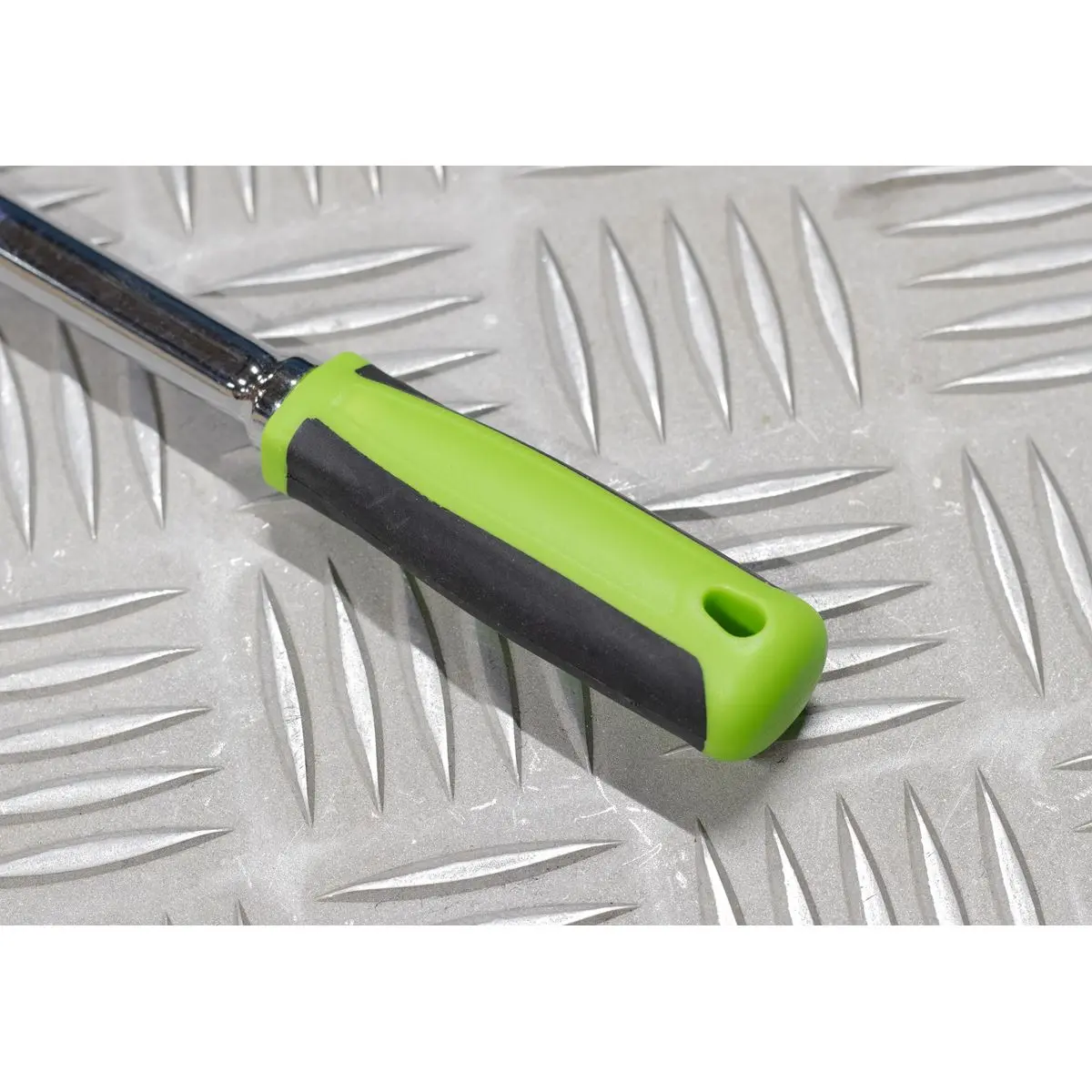 Siegen Extra-Long Ratchet Wrench Handle 1/4" Drive Flip Reverse 305mm Long - Image 3