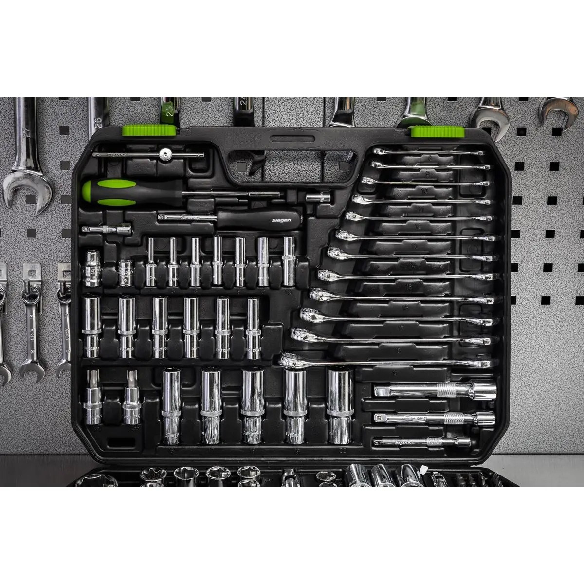 Siegen by Sealey Socket Set 219 Piece 1/4", 3/8" and 1/2" Drive WallDrive Metric 4-32mm - Image 9