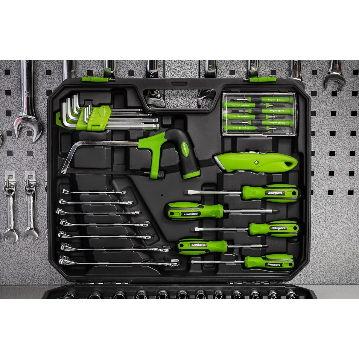 Siegen by Sealey Tool Kit 84 Piece 3/8" Drive Sockets Spanners Screwdrivers Pliers Hacksaw - Image 9