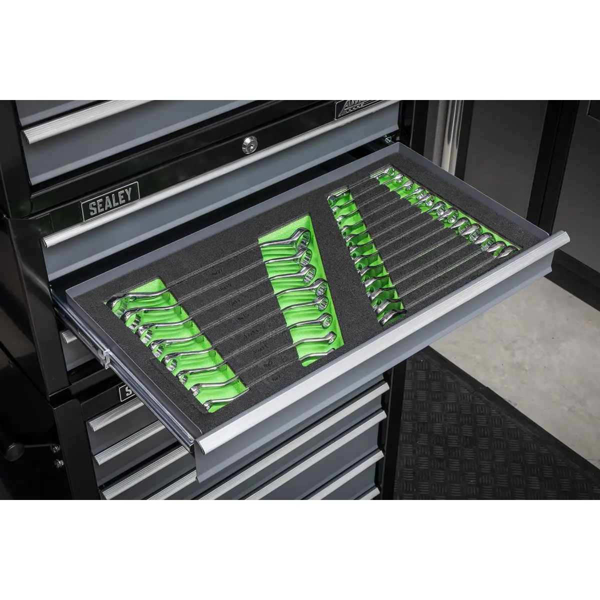 Siegen by Sealey Tool Tray with Combination & Deep Offset Spanner Set 20pc - Metric - Image 6