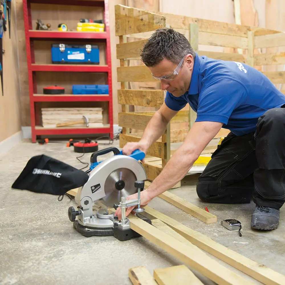 Silverline 1400W Compound Mitre Saw 210mm 262705 - Image 6