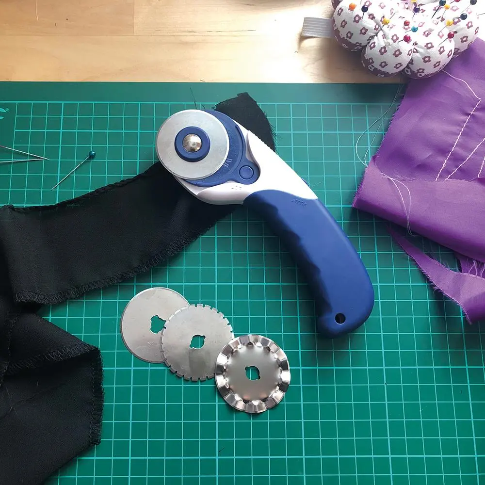 Silverline 3-in-1 Rotary Cutter 45mm Dia Blades 184953 - Image 2