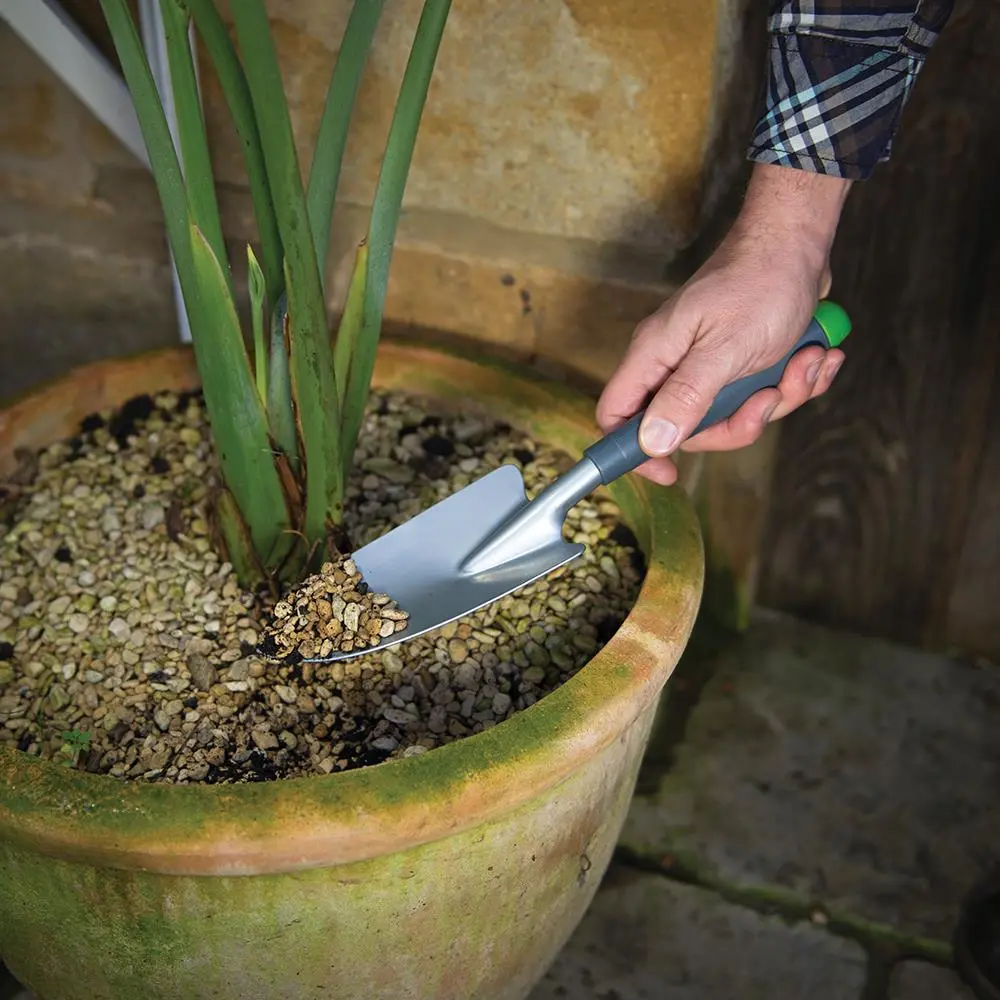 Silverline 356mm Hand Trowel Gardening Weeding Digging Plant - Image 7