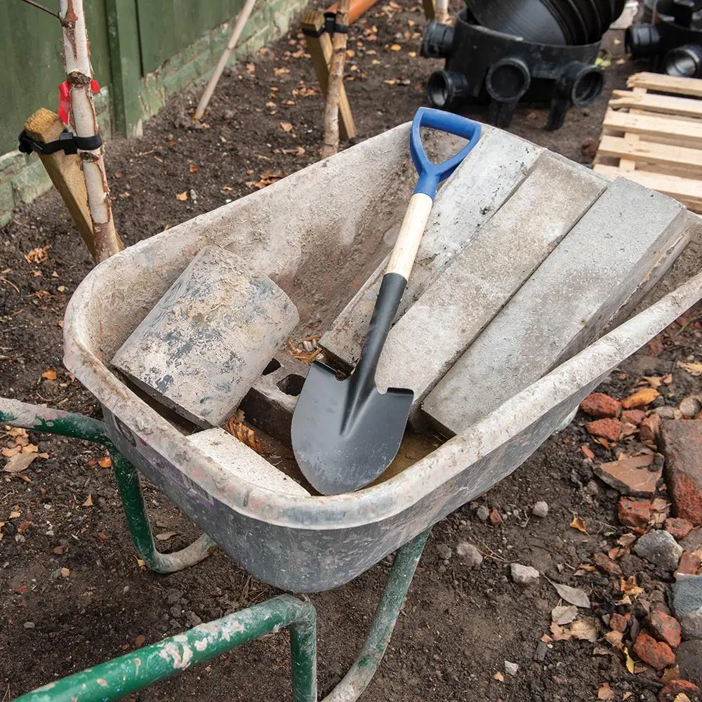 Silverline 700mm Mini Round Nose Spade Shovel Snow Garden Car - Image 8