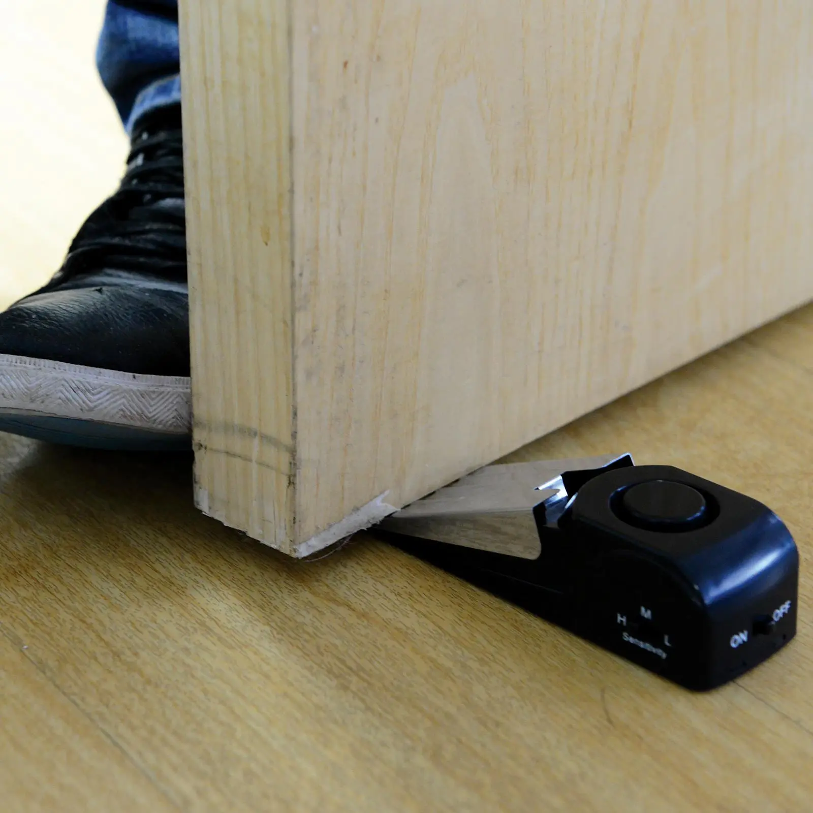 Silverline Door Stop Alarm Home Dorm Hotel Hostel Portable Security Safety - Image 3