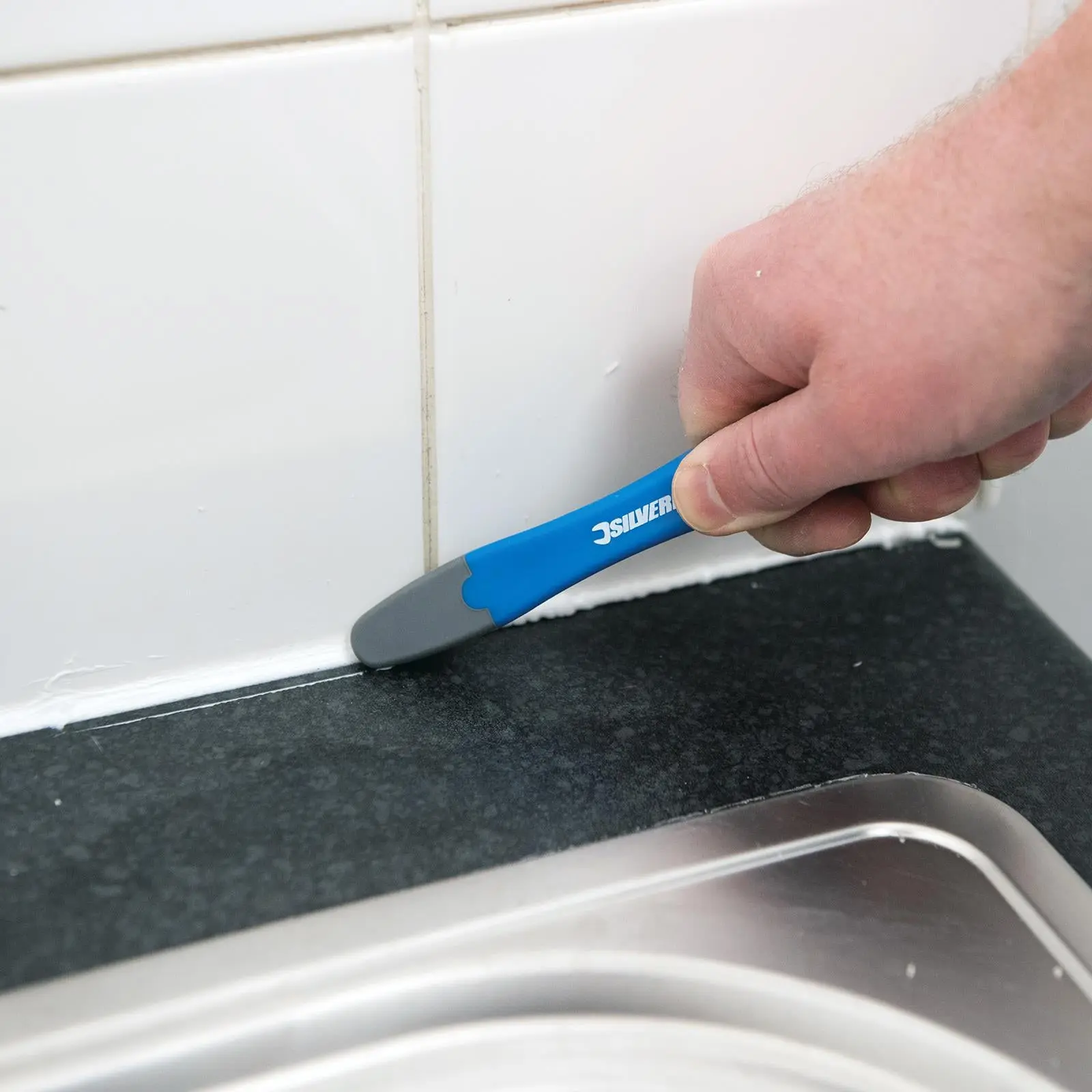 Silverline Flexible Silicone, Grout & Sealant Smoother Filler Putty Finishing 145mm - Image 3