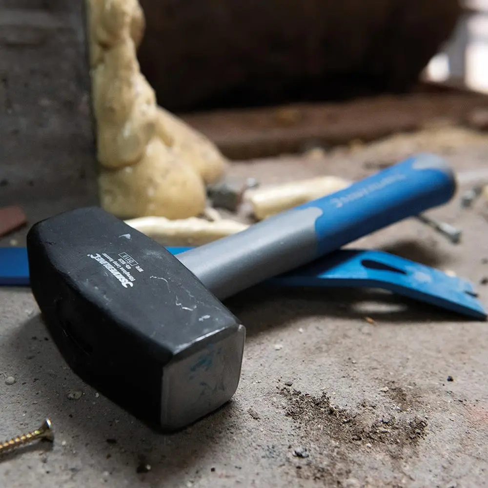 Silverline Lump Hammer Fibreglass 4lb (1.81kg) HA38 - Image 6